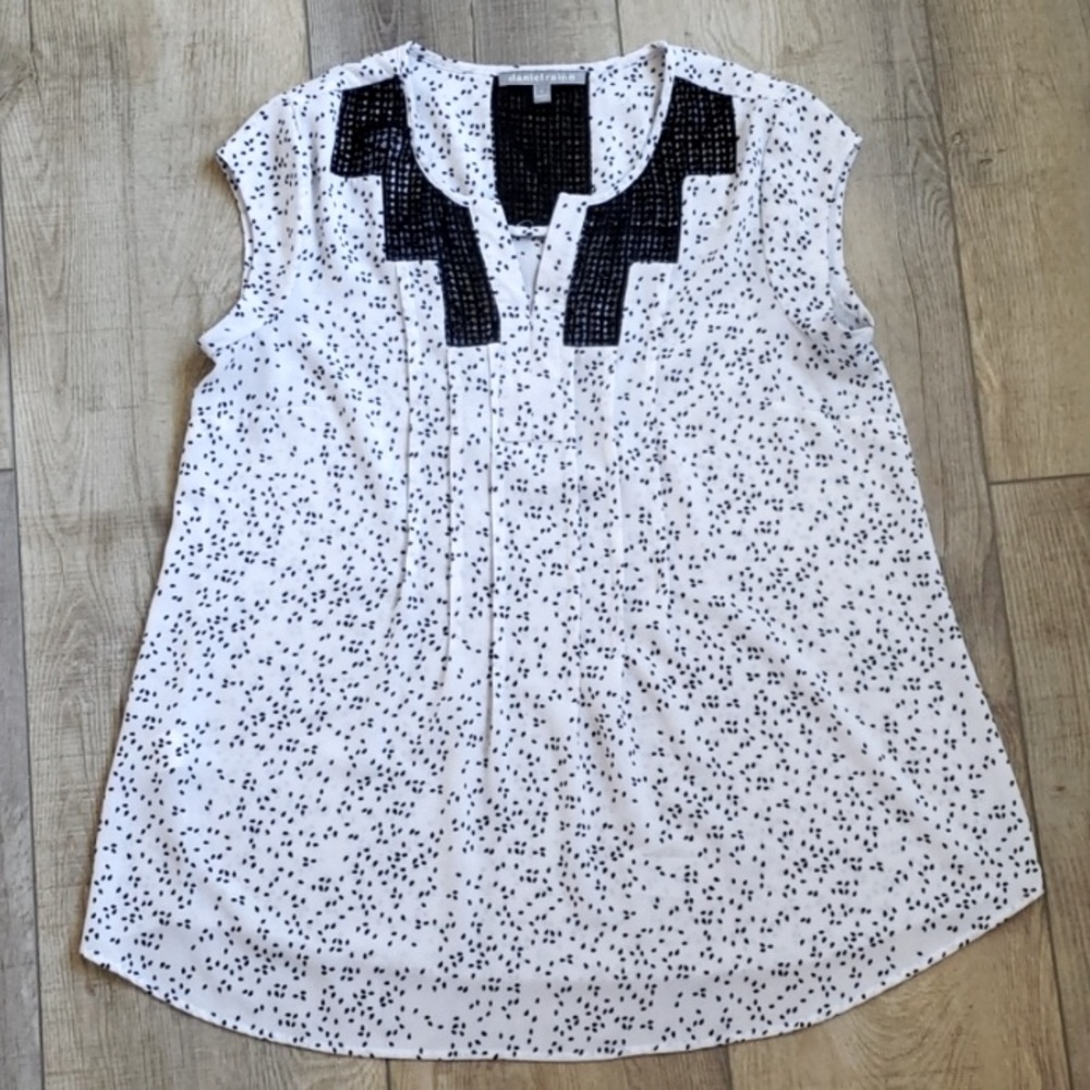 🩶5/$30 Daniel Rainn Black & White Maternity Cap Sleeve Blouse Size Small